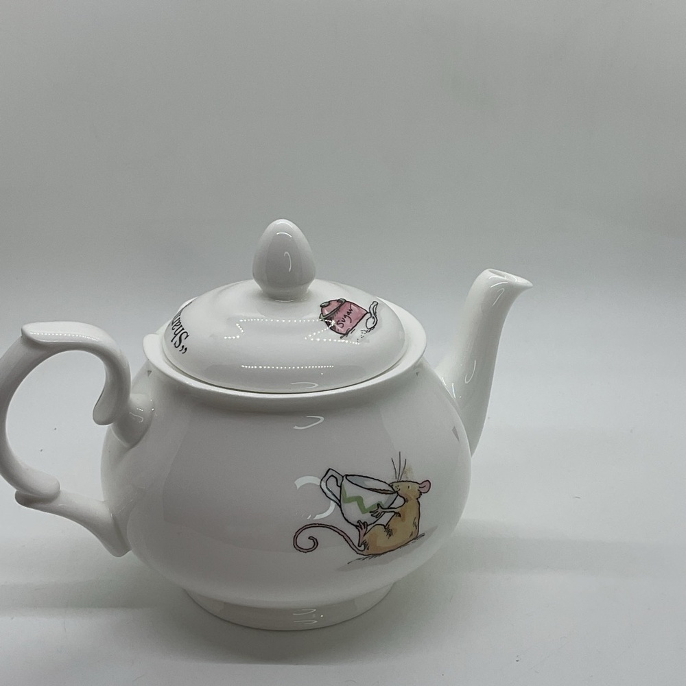 Whittard of Chelsea White Bone China Teapot with Cat Design - Picture 6 of 9